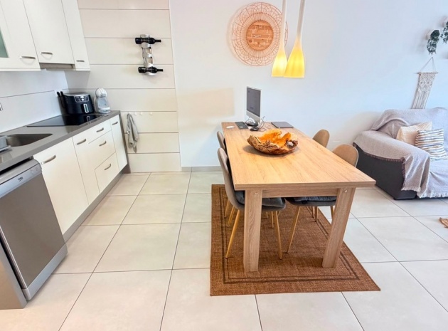 Resale - Apartment - Torrevieja - Aguas Nuevas