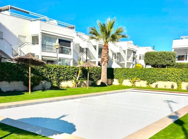 Resale - Apartment - Torrevieja - Aguas Nuevas