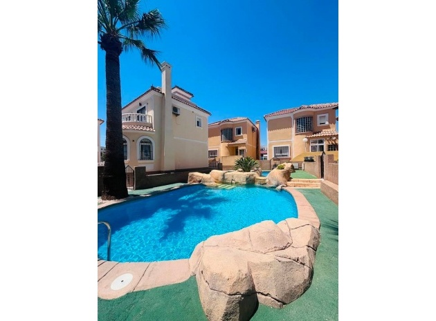 Resale - Villa - Orihuela - Blue Lagoon