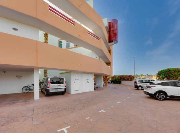 Resale - Apartment - Orihuela - Orihuela Costa