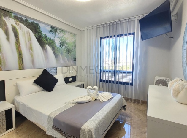 Resale - Apartment - Torrevieja - La Mata