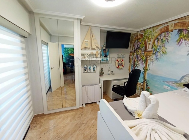 Resale - Apartment - Torrevieja - La Mata