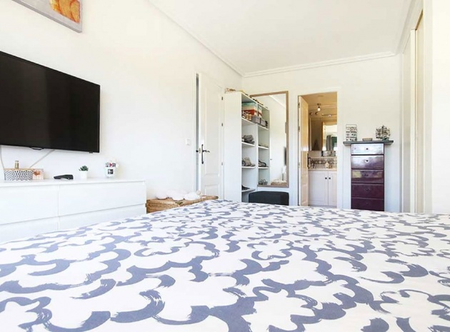 Resale - Apartment - Orihuela - Campoamor