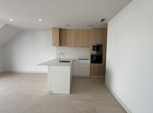 Resale - Apartment - Torrevieja - Torrevieja Centro