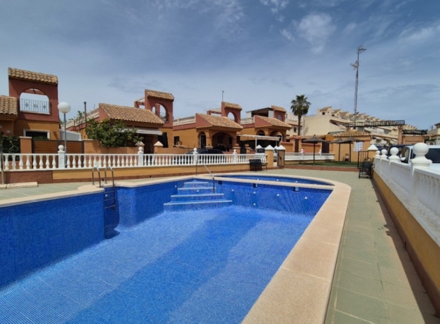 Resale - Villa - Torrevieja - Torrevieja Centro