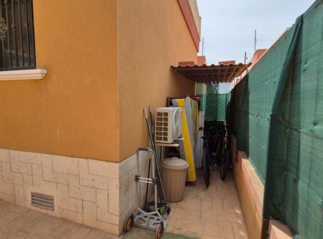 Resale - Villa - Torrevieja - Torrevieja Centro