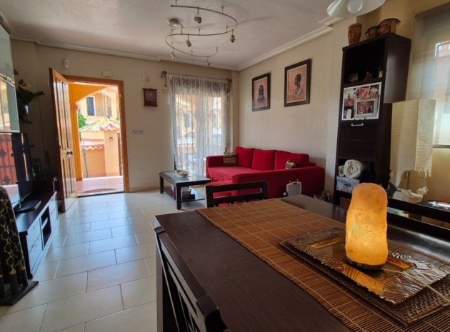 Resale - Villa - Torrevieja - Torrevieja Centro