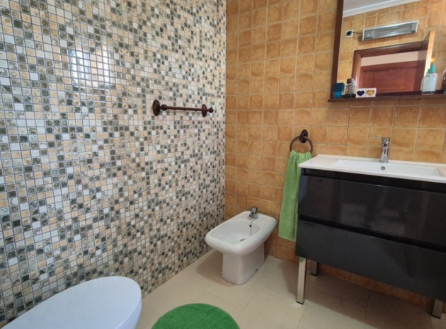 Resale - Villa - Torrevieja - Torrevieja Centro