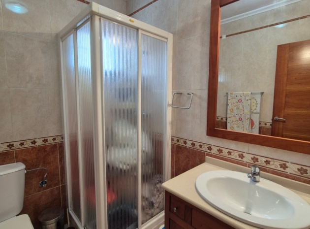 Resale - Villa - Torrevieja - Torrevieja Centro