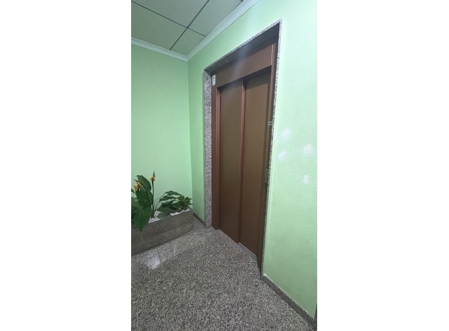 Resale - Apartment - Torrevieja - Torrevieja Centro