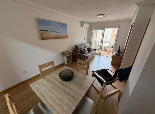 Resale - Apartment - Torrevieja - Torrevieja Centro