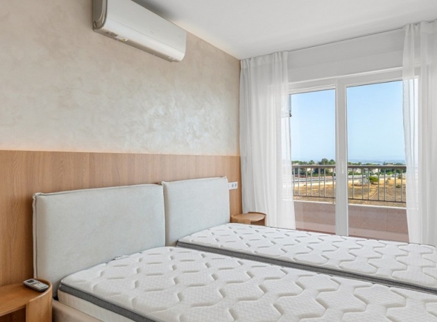 Resale - Apartment - Orihuela - Punta Prima