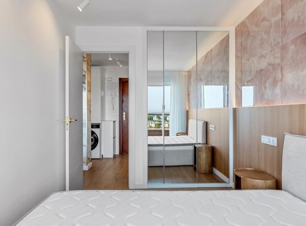 Resale - Apartment - Orihuela - Punta Prima