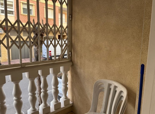 Resale - Apartment - Torrevieja - Torrevieja Centro