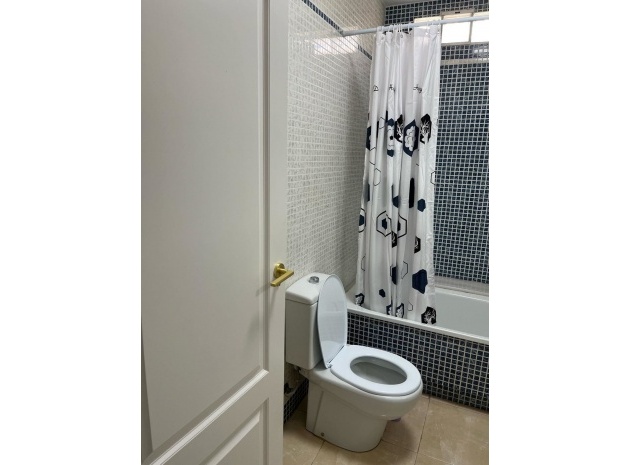Resale - Apartment - Torrevieja - Torrevieja Centro