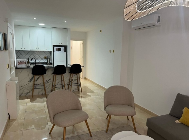 Resale - Apartment - Torrevieja - Torrevieja Centro