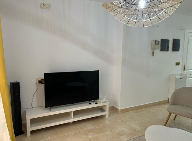 Resale - Apartment - Torrevieja - Torrevieja Centro