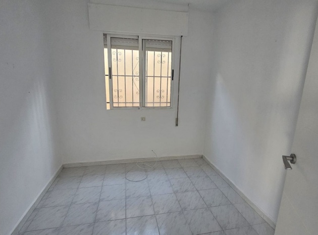 Resale - Townhouse - Torrevieja - Torrevieja Centro