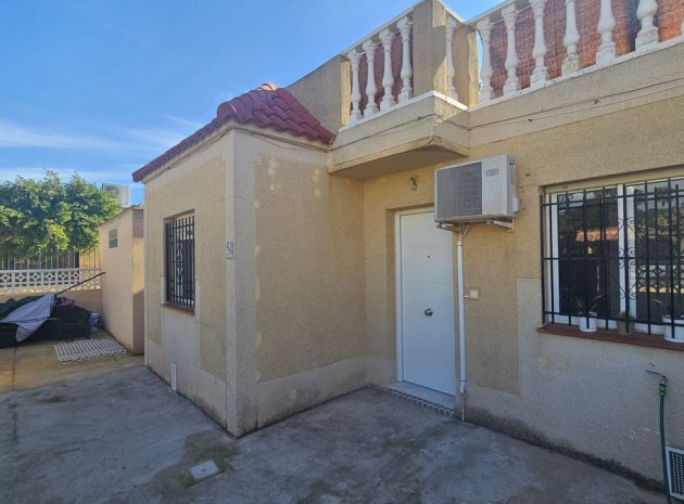 Resale - Townhouse - Torrevieja - Torrevieja Centro