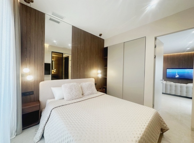 Resale - Apartment - Torrevieja - Torrevieja Centro