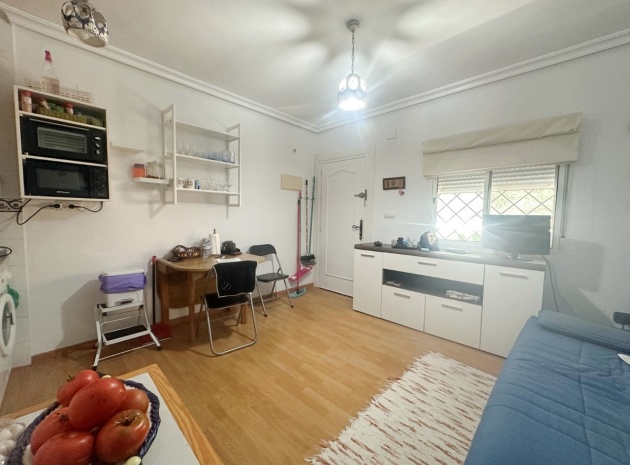 Resale - Villa - Torrevieja - La Mata