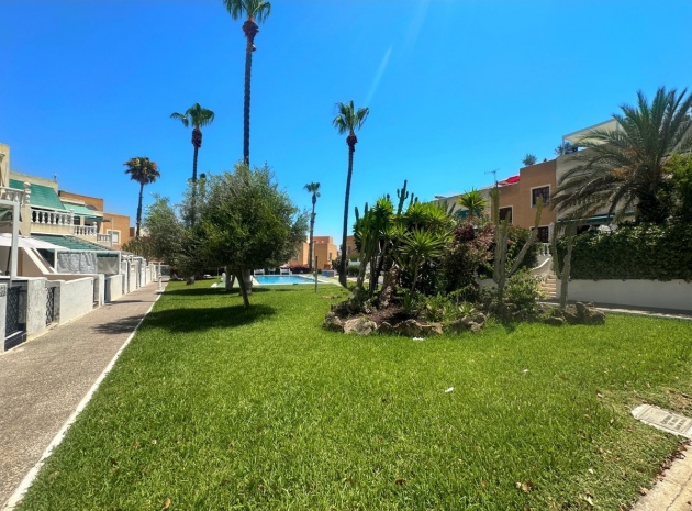 Resale - Villa - Torrevieja - La Mata
