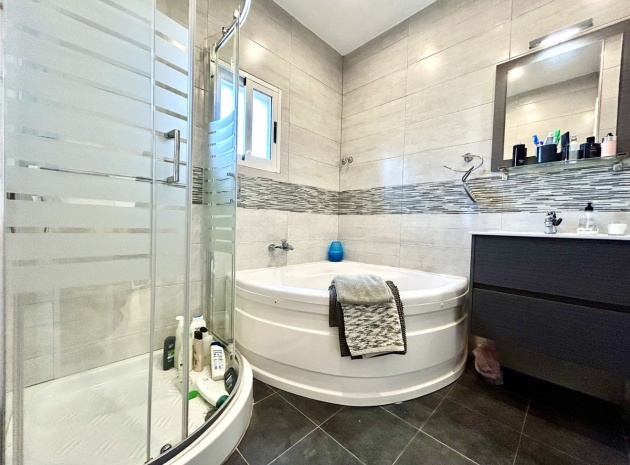 Resale - Villa - Orihuela - Villamartin
