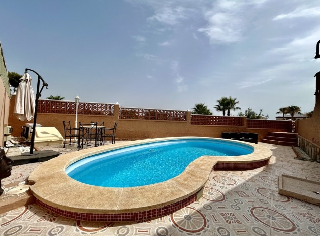 Resale - Villa - Orihuela - Villamartin