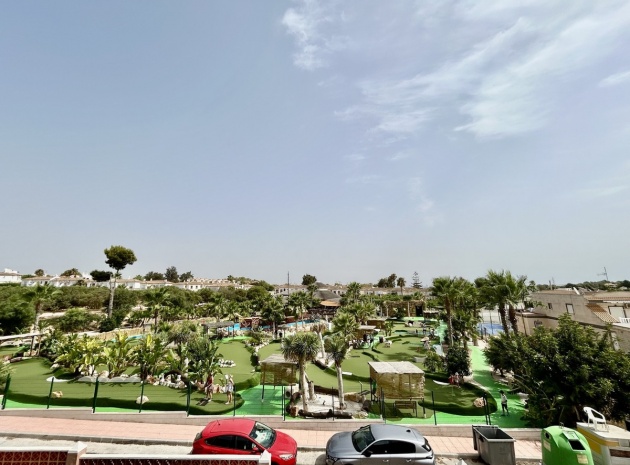Resale - Villa - Orihuela - Villamartin