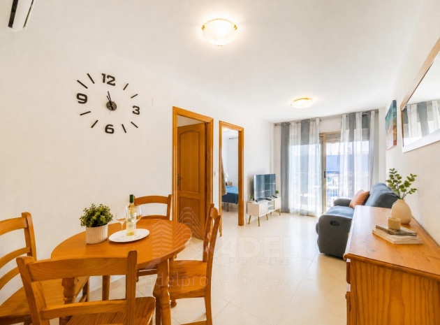 Resale - Apartment - Torrevieja - Playa De Los Locos