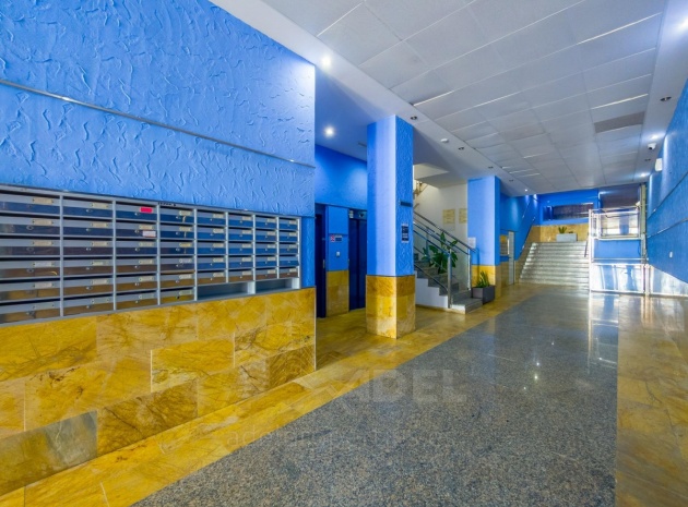 Resale - Apartment - Torrevieja - Playa De Los Locos