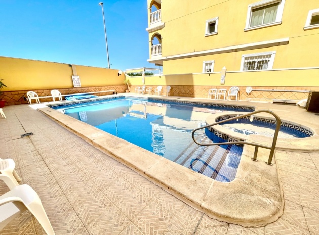 Resale - Apartment - Algorfa - fontana