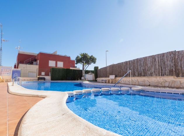 Resale - Villa - Villamartin - vista azul