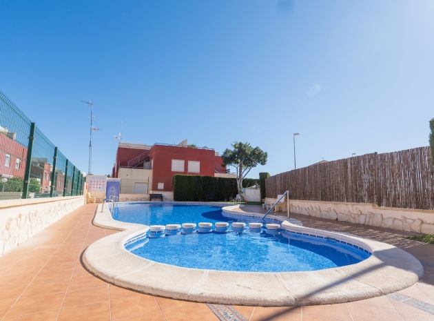Resale - Villa - Villamartin - vista azul