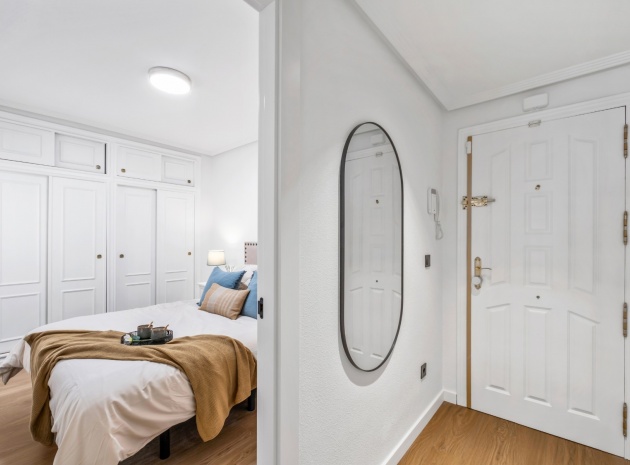 Resale - Apartment - Playa Flamenca - la mirada