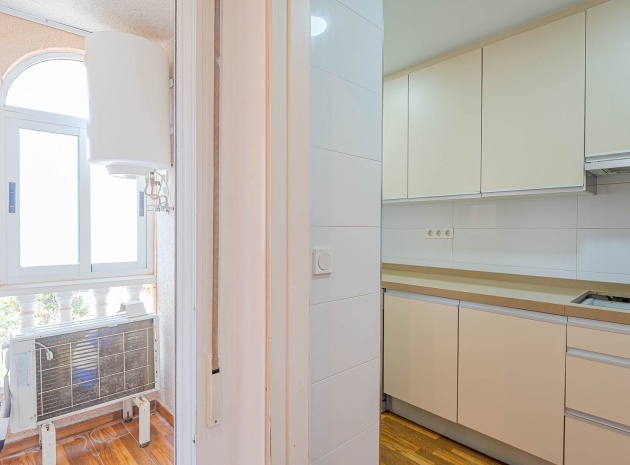 Resale - Apartment - Torrevieja - Beachside Torrevieja