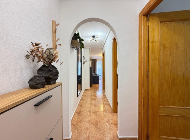 Revente - Appartement - Torrevieja - Beachside Torrevieja