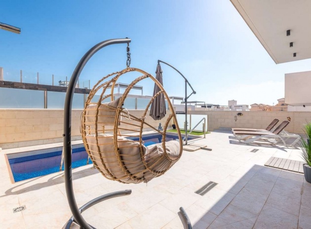 Resale - Villa - Orihuela - Orihuela Costa