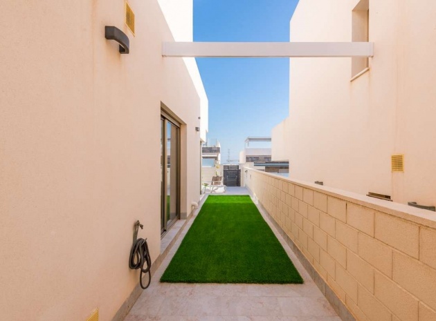 Resale - Villa - Orihuela - Orihuela Costa