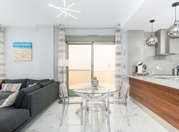 Resale - Villa - Orihuela - Orihuela Costa