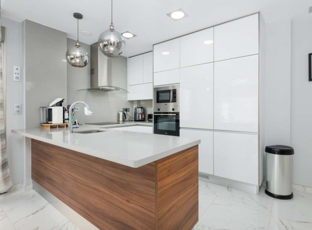 Resale - Villa - Orihuela - Orihuela Costa