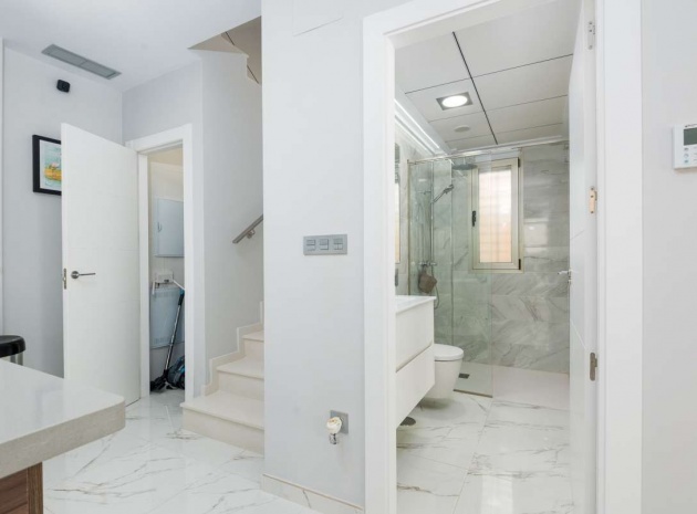 Resale - Villa - Orihuela - Orihuela Costa
