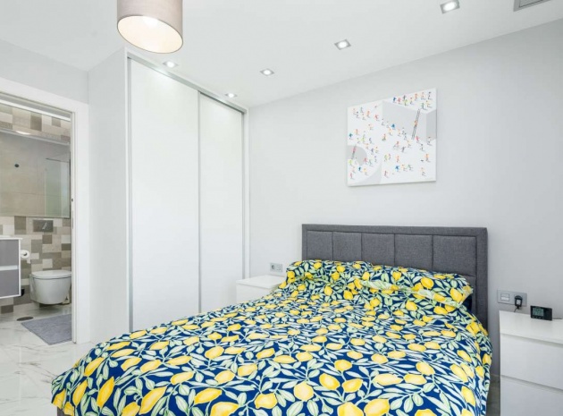 Resale - Villa - Orihuela - Orihuela Costa