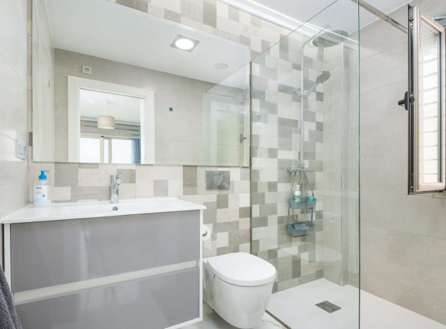 Resale - Villa - Orihuela - Orihuela Costa