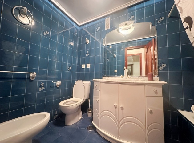 Resale - Apartment - Torrevieja - Torrevieja Centro