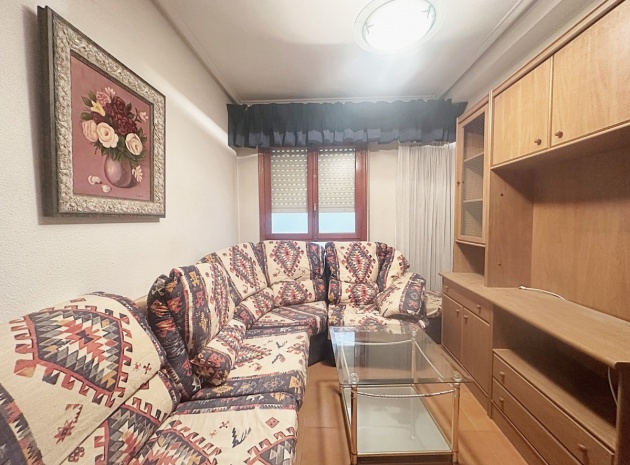 Resale - Apartment - Torrevieja - Torrevieja Centro