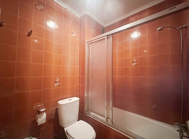 Resale - Apartment - Torrevieja - Torrevieja Centro