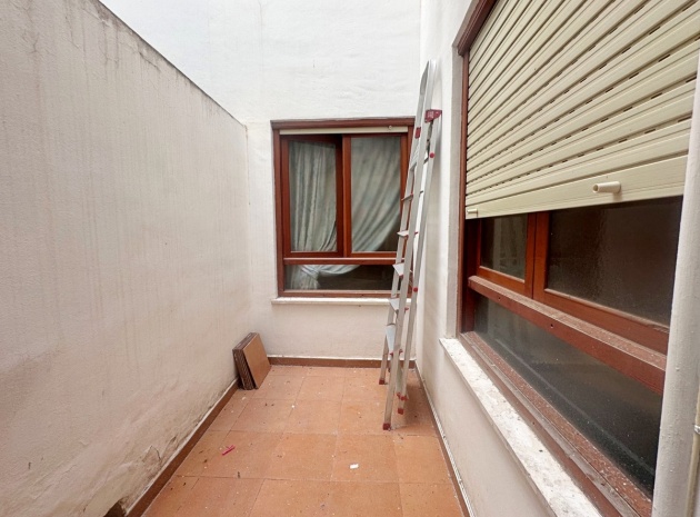 Resale - Apartment - Torrevieja - Torrevieja Centro
