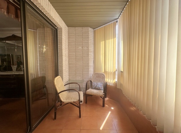 Resale - Apartment - Torrevieja - Torrevieja Centro