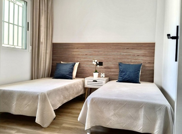 Resale - Townhouse - Orihuela - Los Altos